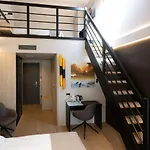 Lägenhetshotell Four Winds 4*