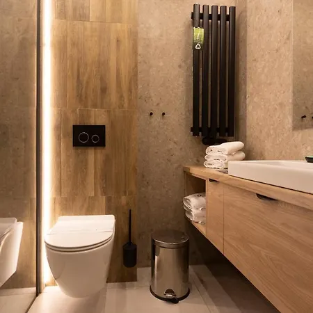 Four Winds Aparthotel 4*