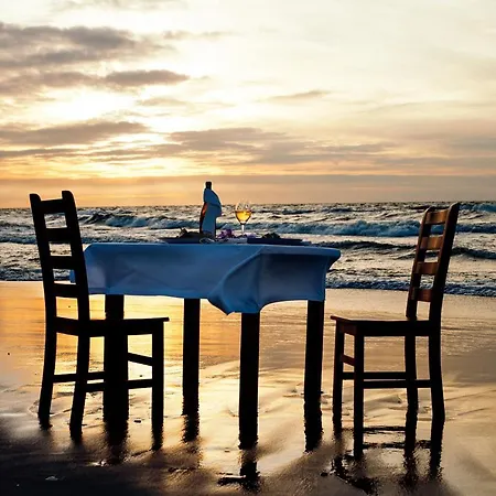 Aparthotel Four Winds 4*