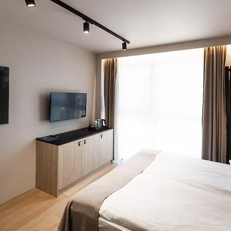 Four Winds Hotel apartamentowy 3*