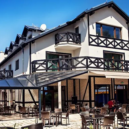 Four Winds Aparthotel 4*