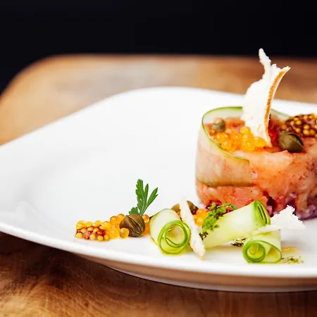 Aparthotel Four Winds 4*