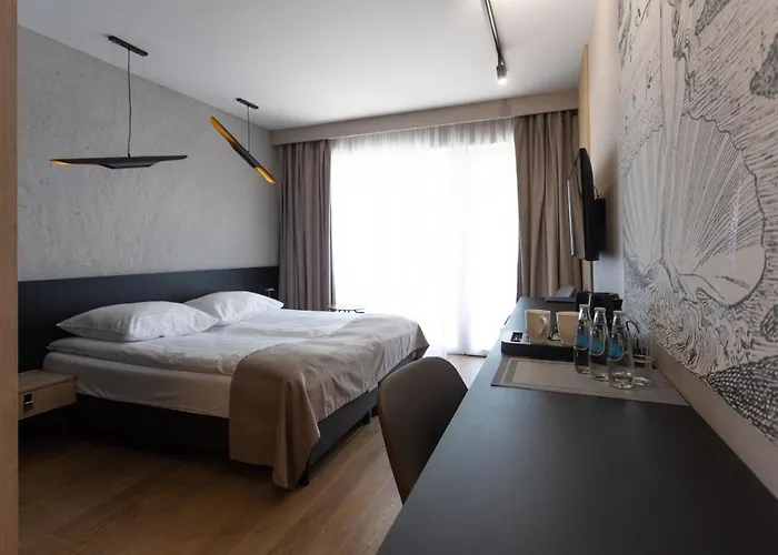 Aparthotel Four Winds 4*